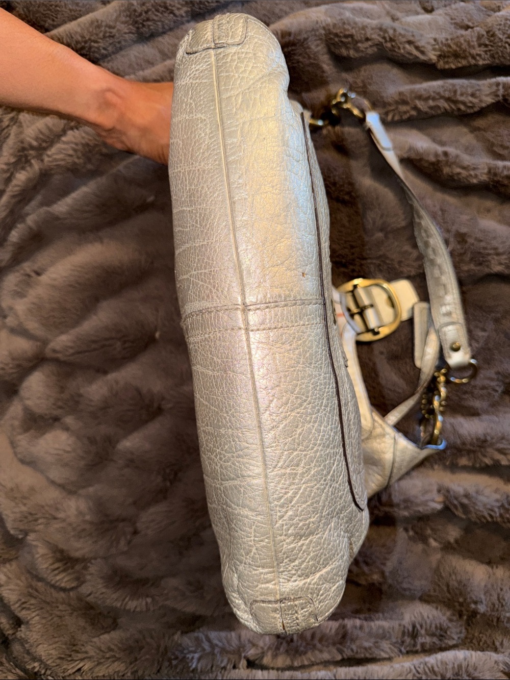 Coach Metallic Silver Leather Shoulder Bag with Matching Wallet - Picture 11 of 15
